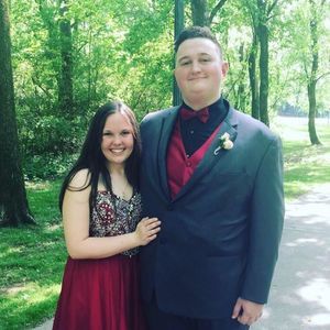 Meet your Posher, Crystal